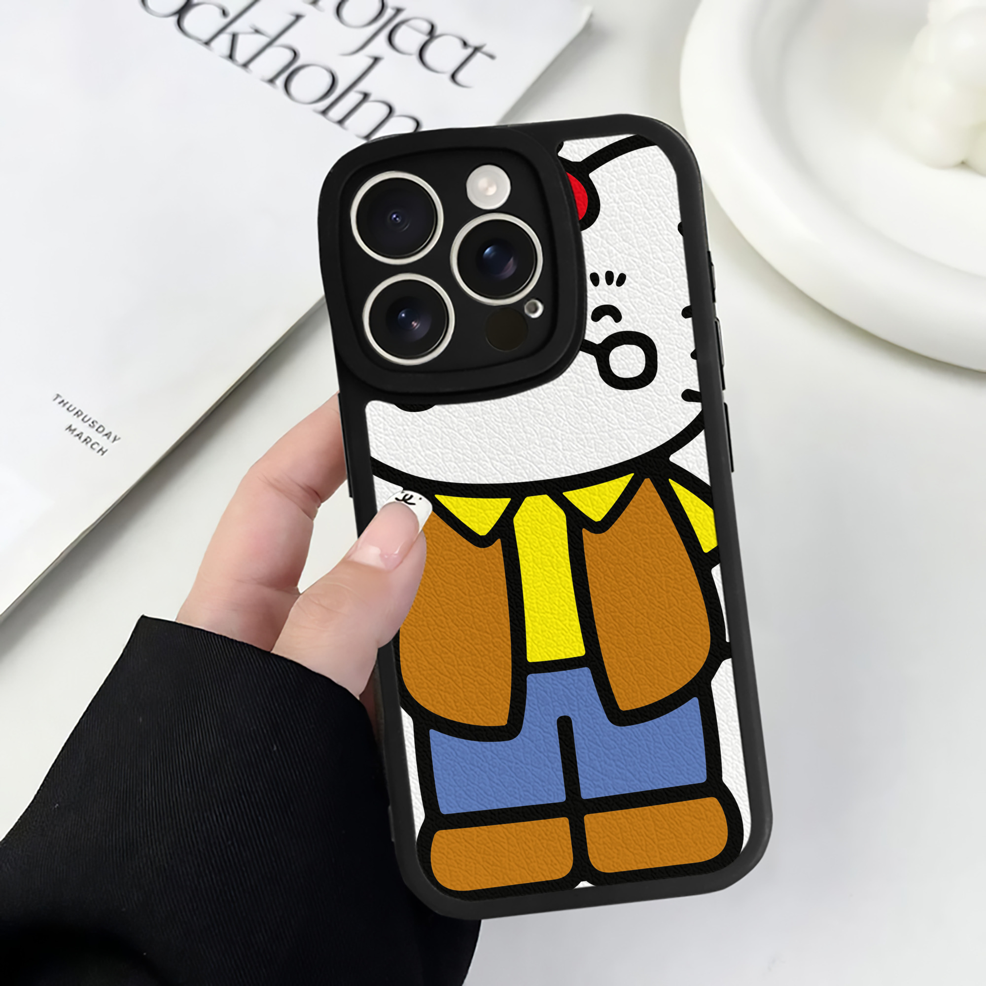 （画像用） Hello Kitty ハローキティ 【iPhone 16シリーズ対応】シリコンスマホケース（レザー調） 材質：シリコン